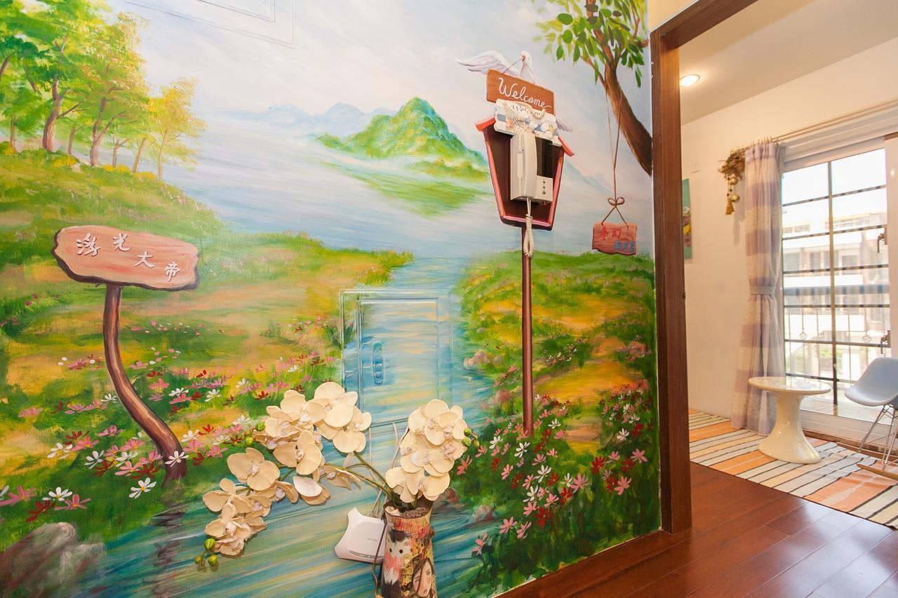 White Cotton Candy Homestay Hualien Buitenkant foto