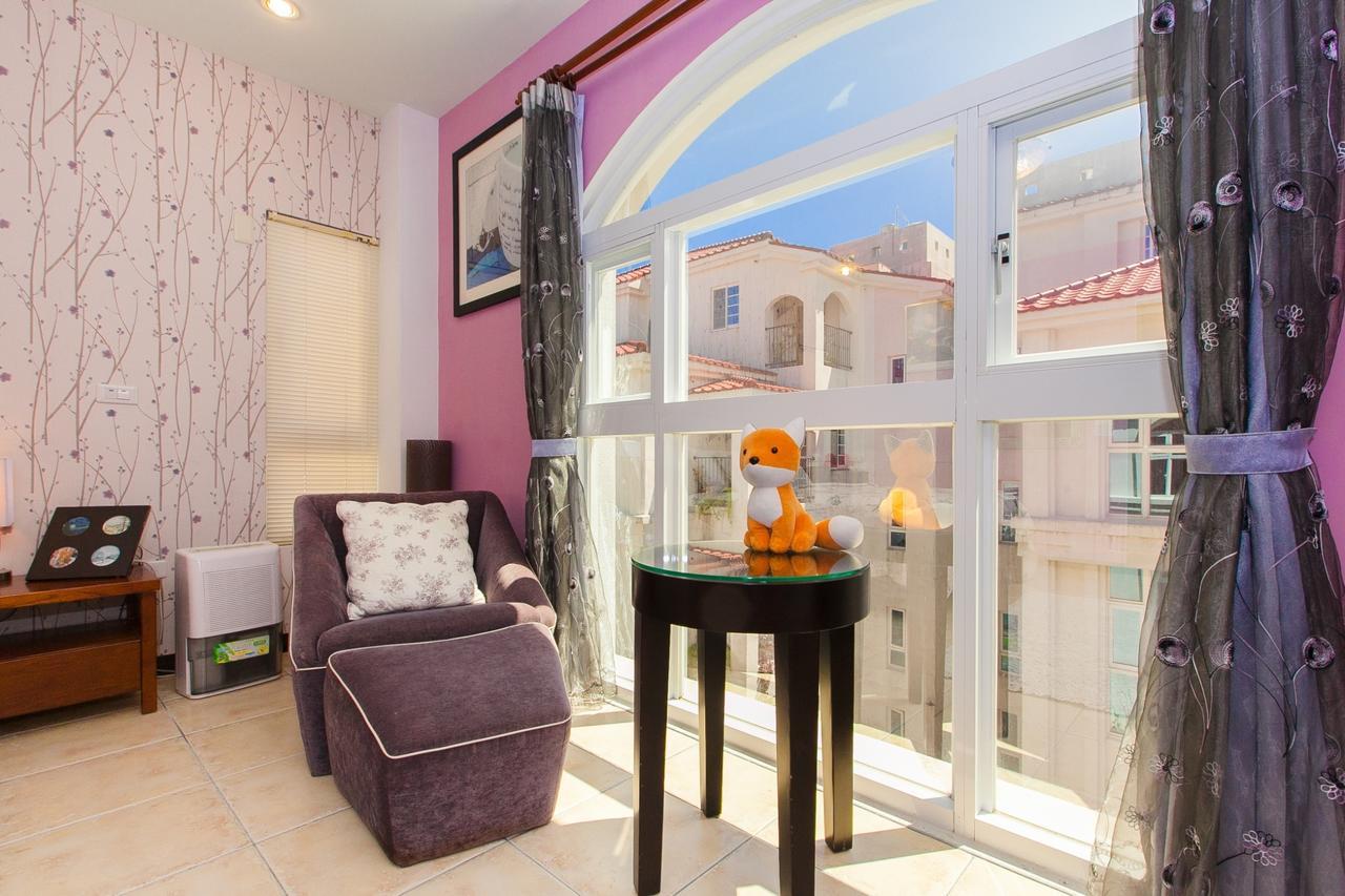 White Cotton Candy Homestay Hualien Buitenkant foto